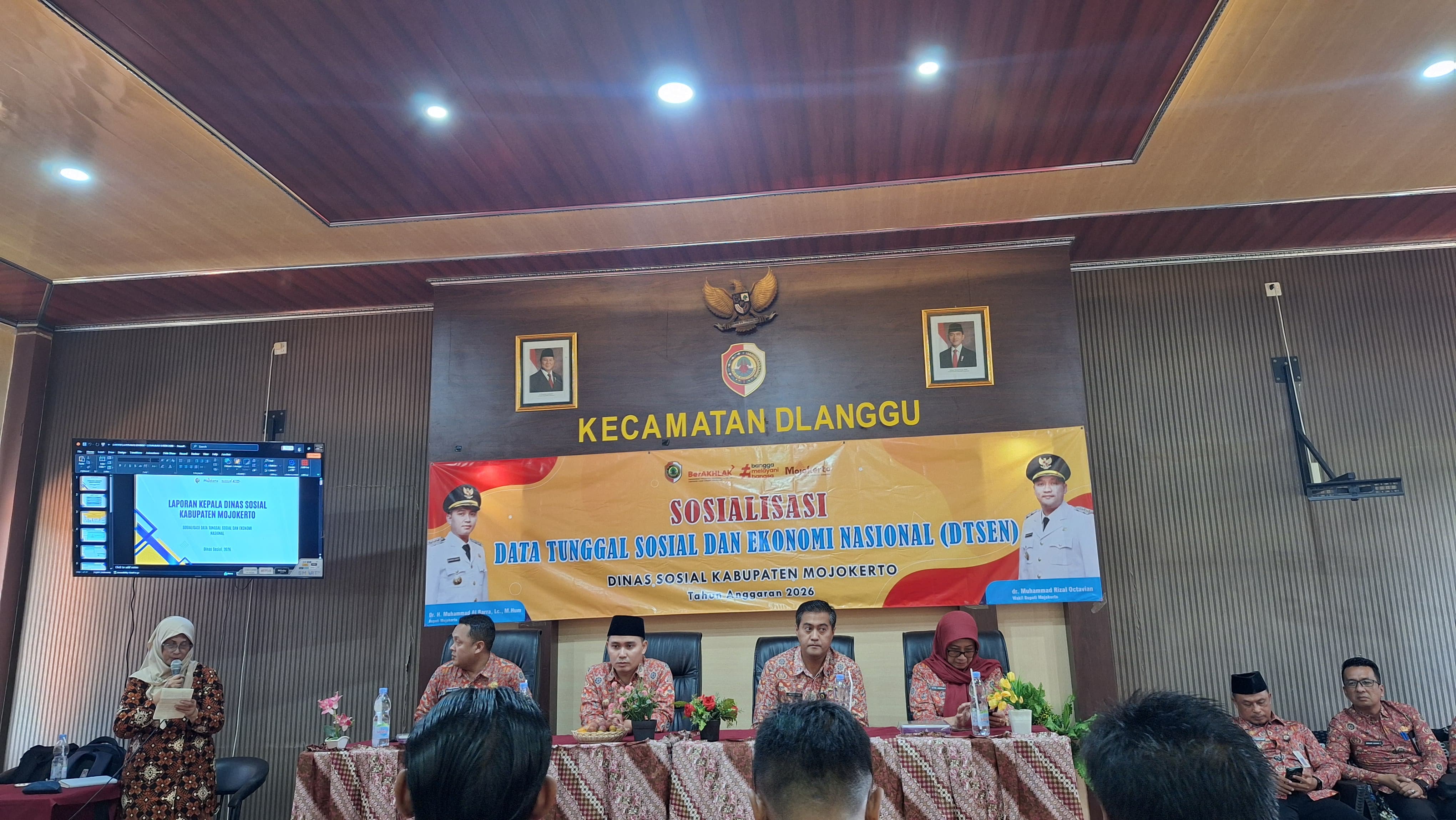 TEPAT SASARAN: DINSOS MOJOKERTO SOSIALISASIKAN DTSEN, BUPATI MUHAMMAD ALBARRAA TEKANKAN DATA SEBAGAI DASAR KEBIJAKAN*