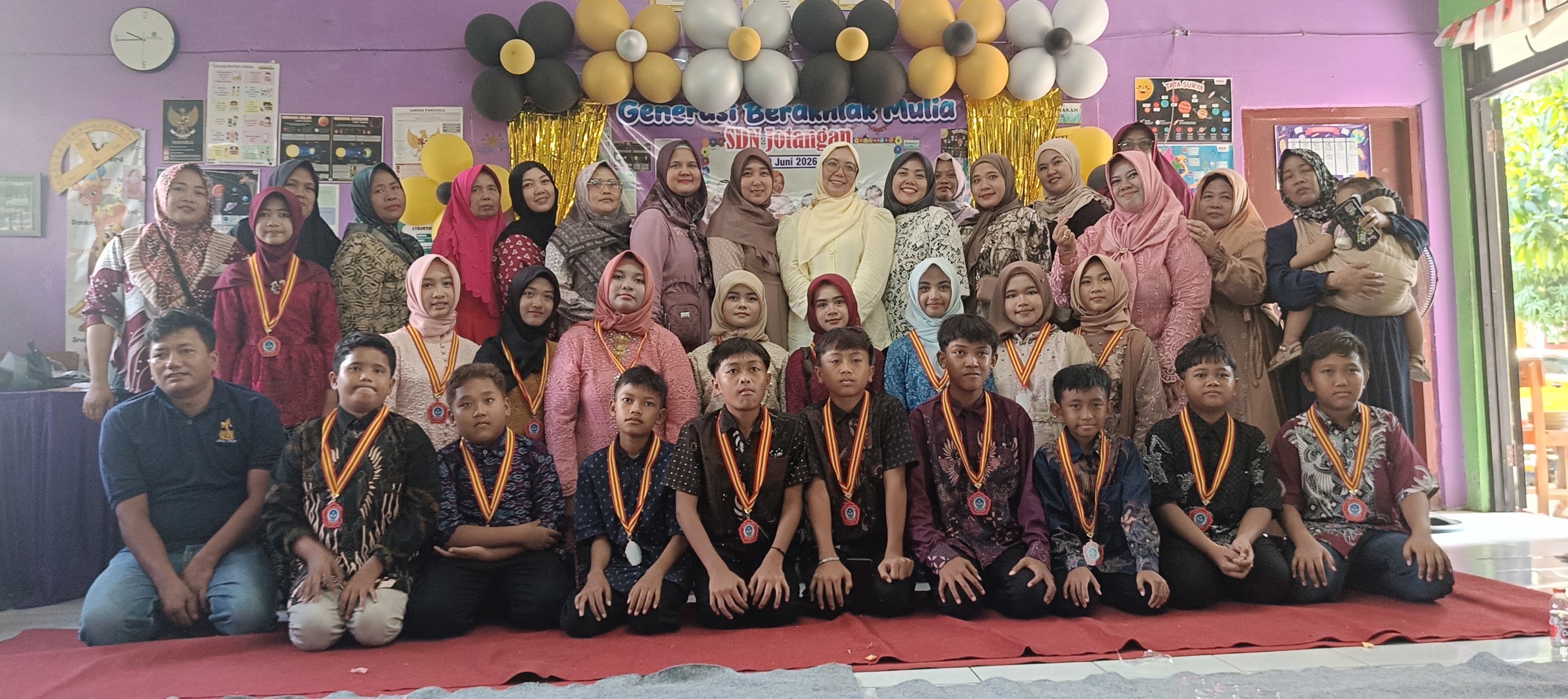 SDN Jotangan Mojosari Gelar Tasyakuran Kelulusan dan  Kenaikan Kelas, Meriah dengan Bazar dan Pentas Seni